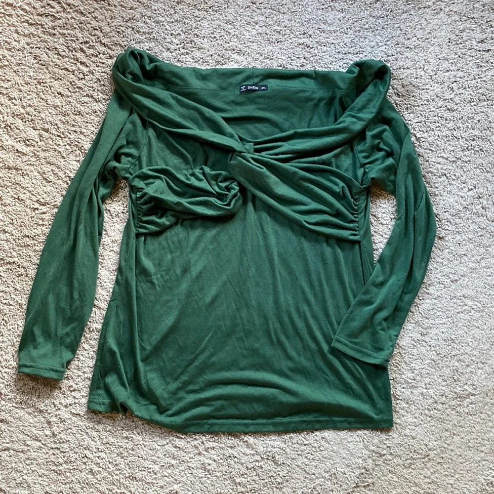 Shein top - Picture 1 of 3